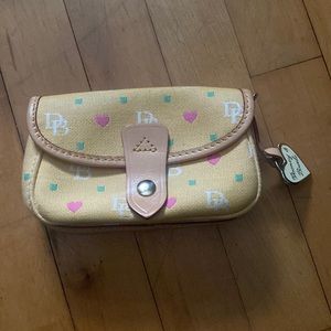 Dooney and Bourke pouch/wristlet vintage y2k